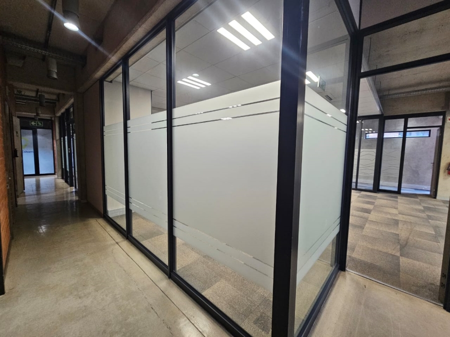 To Let commercial Property for Rent in Beacon Bay North Eastern Cape